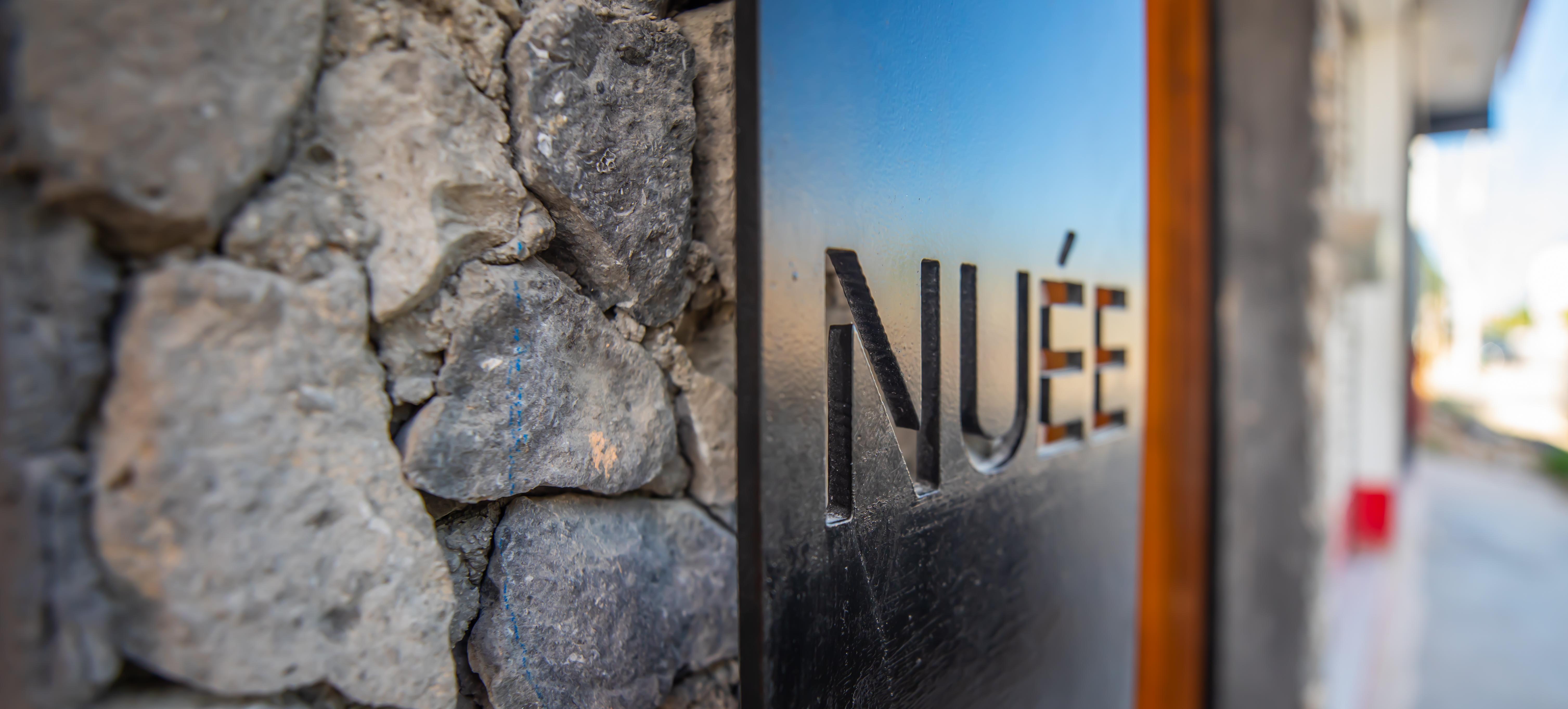 Nuee & Club Hotel 4*